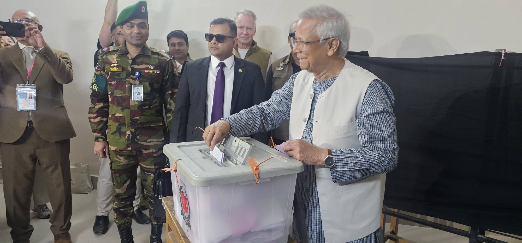 बंगलादेशको पुरानो दल बीएनपीले ल्यायो दुईतिहाइ मत