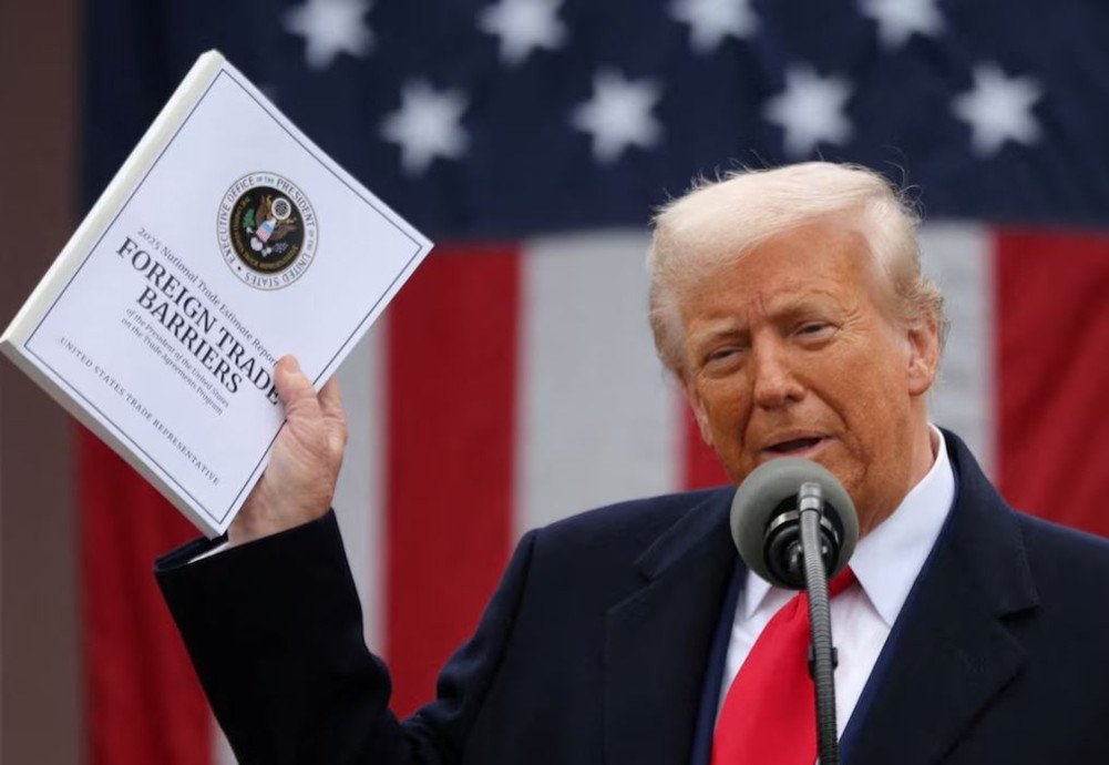 ट्रम्पले आयातमा भन्सार शुल्क १५% पुर्‍याउने घोषणा, सर्वोच्चको फैसलापछि रणनीति परिवर्तन