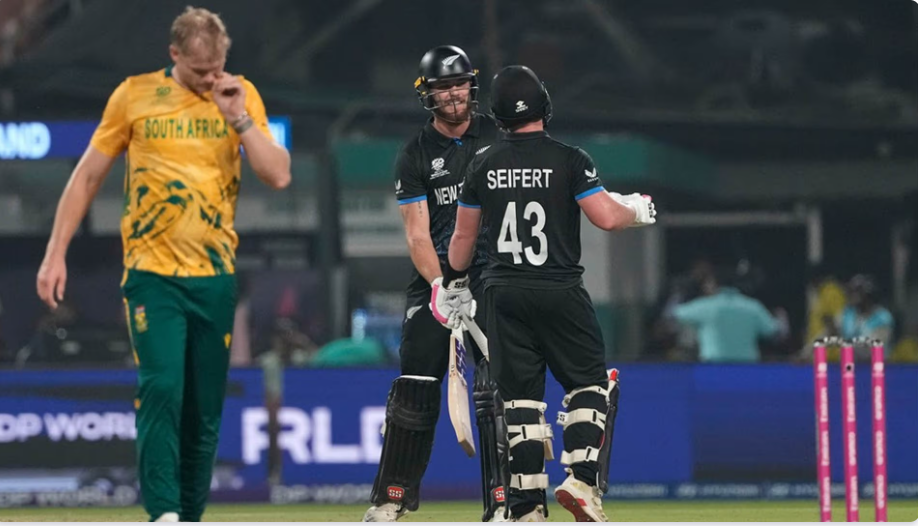 एलनको विस्फोटक शतकमा न्युजिल्याण्ड फाइनलमा, दक्षिण अफ्रिकामाथि ९ विकेटको फराकिलो जित