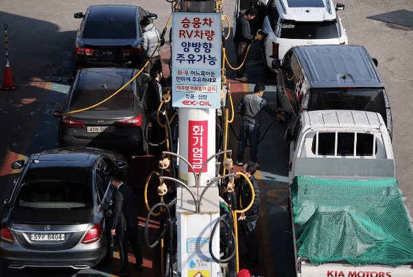 तेलको भाउ बढेपछि दक्षिण कोरियाले इन्धनमा मूल्य सीमा लागू गर्ने